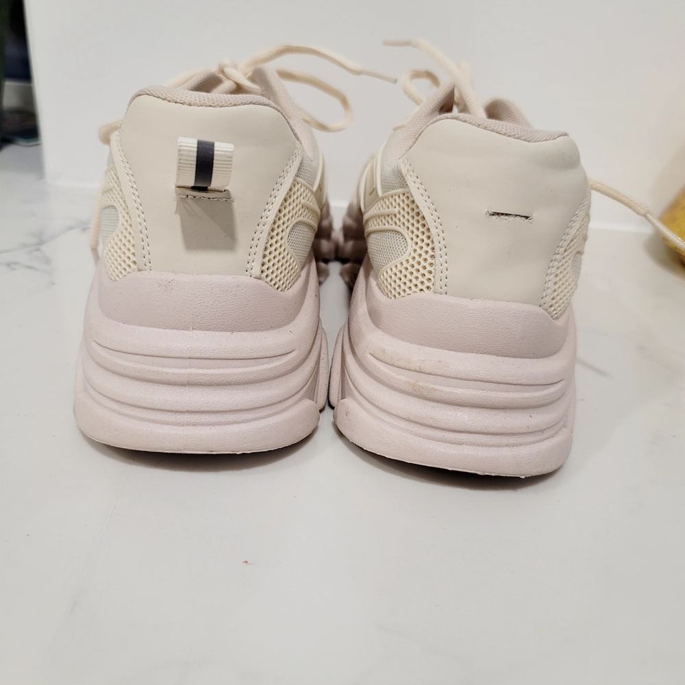 Madden Girl Mightty platform sneakers in  beige /taupe color. Size 8.5 - Picture 8 of 13